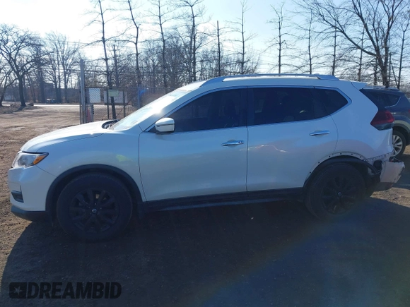 2019 Nissan Rogue SV with VIN KNMAT2MV0KP551083, listed as a IAAI auction lot 41364279 with 38,405 mi miles. Bid and sale history available at carsss.com. Image 14.