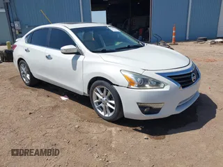 2013 Nissan Altima SL с VIN 1N4BL3AP3DC237539, выставлен на аукционе IAAI как лот 42541516 с пробегом 149 053 миль миль и . История ставок и продаж доступна на DreamBid. Изображение 1.