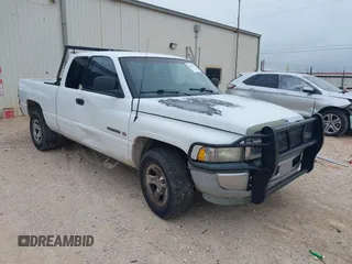 2001 Dodge 1500 z VIN 1B7HC13YX1J597025, wystawiony jako IAAI lot #42177955 z przebiegiem 212 323 mil mil oraz . Historia ofert i sprzedaży dostępna na DreamBid. Obrazek 1.