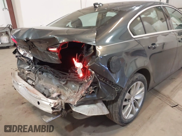 2016 Buick Regal Premium II with VIN 2G4GS5GX9G9145025, listed as a IAAI auction lot 41335549 with 80,446 mi miles. Bid and sale history available at carsss.com. Image 6.