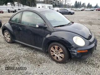 2008 Volkswagen New Beetle Coupe S with VIN 3VWPG31C68M523596, listed as a Copart auction lot 88444515 with 211,578 mi miles and Clean Title. Bid and sale history available at carsss.com. Image 4.