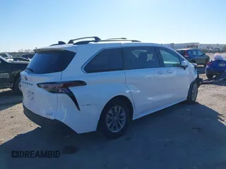 2024 Toyota Sienna LE with VIN 5TDBRKEC0RS217006, listed as a IAAI auction lot 41389239 with 23,983 mi miles. Bid and sale history available at carsss.com. Image 4.