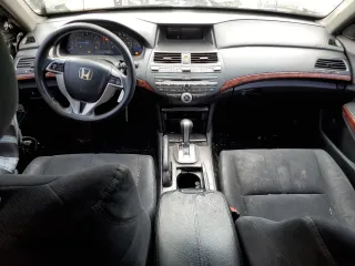 2010 Honda Accord Crosstour EX with VIN 5J6TF1H38AL013458, listed as a Copart auction lot 72061644 with 207,542 mi miles and Salvage Title. Bid and sale history available at carsss.com. Image 8.