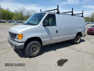 2007 Ford Econoline Cargo Commercial with VIN 1FTNE14W17DB31257, listed as a Copart auction lot 55140055 with 318,512 mi miles and Clean Title. Bid and sale history available at DreamBid. Image 1.