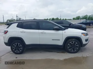 2020 Jeep Compass Trailhawk with VIN 3C4NJDDB3LT118928, listed as a IAAI auction lot 42128120 with 95,477 mi miles and . Bid and sale history available at DreamBid. Image 13.