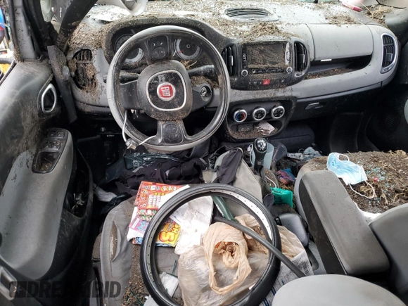 2014 FIAT 500L Easy with VIN ZFBCFABH0EZ024955, listed as a Copart auction lot 82365864 with Not Provided miles and Salvage Title. Bid and sale history available at DreamBid. Image 8.