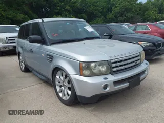 2008 Land Rover Range Rover Sport HSE z VIN SALSK25458A120952, wystawiony jako IAAI lot #42268358 z przebiegiem 215 001 mil mil oraz . Historia ofert i sprzedaży dostępna na DreamBid. Obrazek 1.