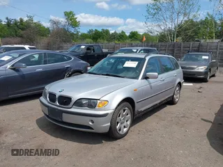 2002 BMW 3 Series 325xi with VIN WBAEP33422PF00009, listed as a IAAI auction lot 42371590 with 361,936 mi miles and . Bid and sale history available at DreamBid. Image 2.