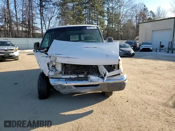 2003 Ford Econoline Passenger XL z VIN 1FBSS31S73HA53454, wystawiony jako Copart lot #85071194 z przebiegiem 118 788 mil mil oraz Szkoda całkowita • Salvage title. Historia ofert i sprzedaży dostępna na DreamBid. Obrazek 12.