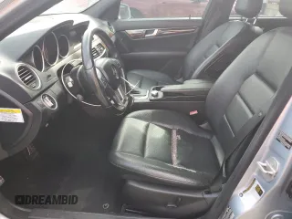 2014 Mercedes-Benz C 250 Sport z VIN WDDGF4HB8ER309802, wystawiony jako Copart lot #51057225 z przebiegiem 111 699 mil mil oraz Nie do naprawy • Non repairable. Historia ofert i sprzedaży dostępna na DreamBid. Obrazek 7.