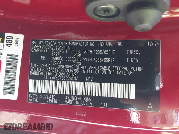 2025 Toyota Sienna XLE with VIN 5TDYRKEC7SS236507, listed as a IAAI auction lot 41635251 with 2,422 mi miles and . Bid and sale history available at DreamBid. Image 9.