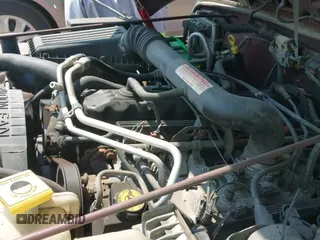 2004 Jeep Wrangler Sahara с VIN 1J4FA59S24P738401, выставлен на аукционе IAAI как лот 42934340 с пробегом 130 924 миль миль и . История ставок и продаж доступна на DreamBid. Изображение 19.