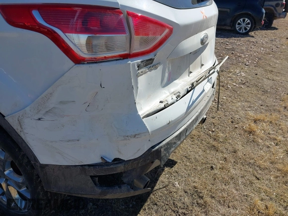 2013 Ford Escape SE с VIN 1FMCU9GX6DUA08378, выставлен на аукционе IAAI как лот 41785964 с пробегом Не указан миль и . История ставок и продаж доступна на DreamBid. Изображение 6.