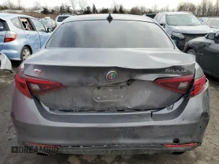 2017 Alfa Romeo Giulia Ti with VIN ZARFAEEN3H7529654, listed as a Copart auction lot 42507823 with 0 mi miles. Bid and sale history available at carsss.com. Image 6.