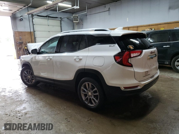2022 GMC Terrain SLT with VIN 3GKALVEV0NL108954, listed as a Copart auction lot 85035874 with 42,407 mi miles and Salvage Title. Bid and sale history available at carsss.com. Image 2.