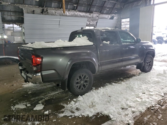 2021 Toyota Tacoma 4WD SR with VIN 3TYCZ5AN3MT028022, listed as a Copart auction lot 43699105 with 36,204 mi miles and Salvage Title. Bid and sale history available at carsss.com. Image 3.