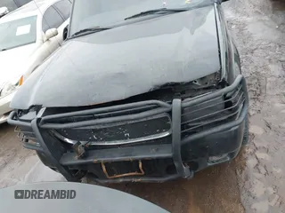 2000 Cadillac Escalade z VIN 1GYEK63R8YR188250, wystawiony jako IAAI lot #41412615 z przebiegiem 190 542 mil mil oraz . Historia ofert i sprzedaży dostępna na DreamBid. Obrazek 12.