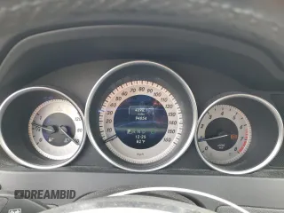 2013 Mercedes-Benz C 250 Sport z VIN WDDGF4HBXDR263968, wystawiony jako Copart lot #57349065 z przebiegiem 94 854 mil mil oraz Szkoda całkowita • Salvage title. Historia ofert i sprzedaży dostępna na DreamBid. Obrazek 9.