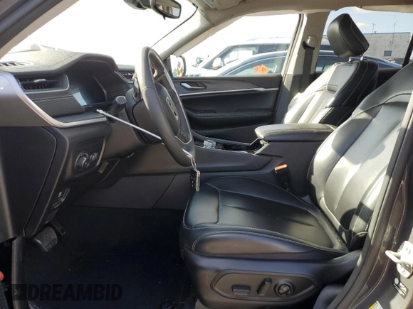 2023 Jeep Grand Cherokee Limited with VIN 1C4RJHBG1P8881722, listed as a Copart auction lot 51939825 with 49,327 mi miles and Clean title. Bid and sale history available at DreamBid. Image 7.