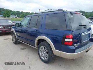 2007 Ford Explorer Eddie Bauer z VIN 1FMEU64E07UA93278, wystawiony jako IAAI lot #42519251 z przebiegiem 251 869 mil mil oraz . Historia ofert i sprzedaży dostępna na DreamBid. Obrazek 3.