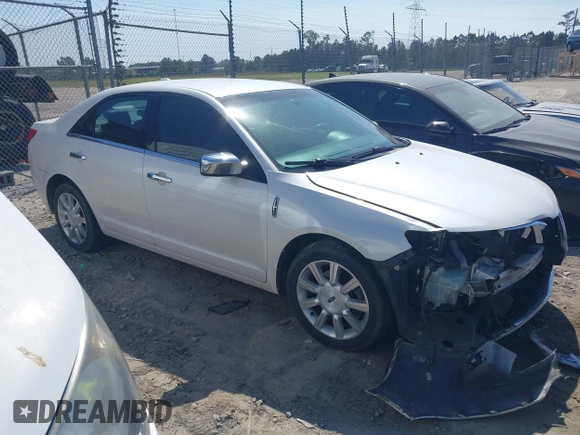 2010 Lincoln MKZ z VIN 3LNHL2GC1AR613439, wystawiony jako IAAI lot #42061630 z przebiegiem 154 707 mil mil oraz . Historia ofert i sprzedaży dostępna na DreamBid. Obrazek 12.