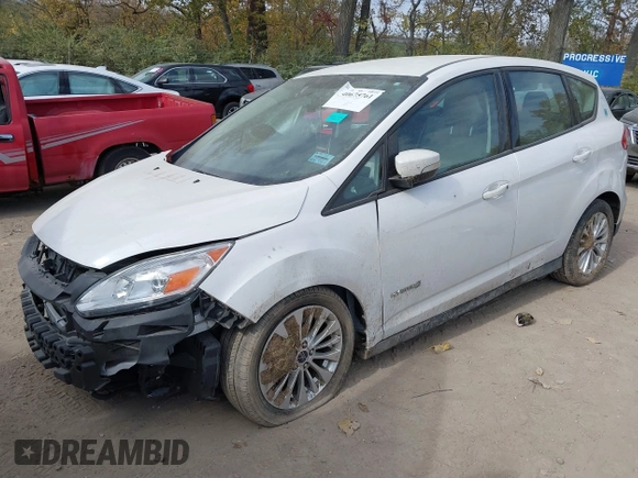 2018 Ford C-Max SE with VIN 1FADP5AU9JL101345, listed as a IAAI auction lot 40675761 with 96,842 mi miles and . Bid and sale history available at DreamBid. Image 17.