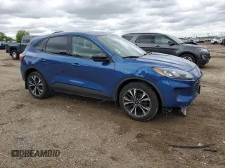 2022 Ford Escape SE with VIN 1FMCU9G68NUB21886, listed as a Copart auction lot 57809415 with 76,186 mi miles and Salvage title. Bid and sale history available at DreamBid. Image 4.