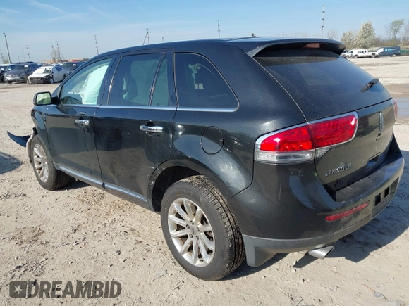 2013 Lincoln MKX with VIN 2LMDJ6JK6DBL05749, listed as a IAAI auction lot 42000210 with 104,944 mi miles. Bid and sale history available at carsss.com. Image 3.