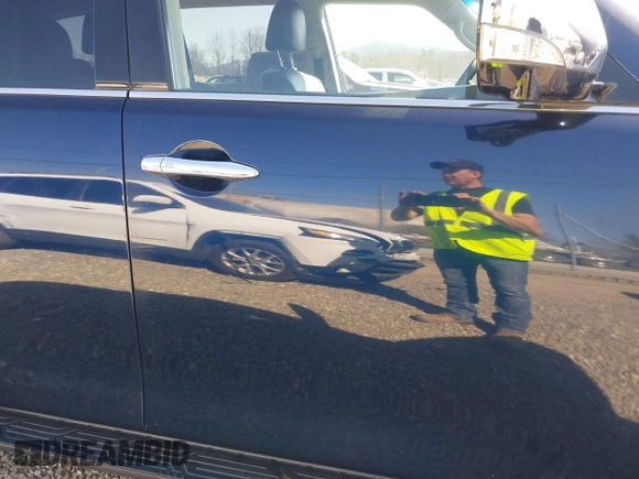 2017 Nissan Armada SV with VIN JN8AY2NC3H9501228, listed as a IAAI auction lot 41780182 with 233,183 mi miles and . Bid and sale history available at DreamBid. Image 6.