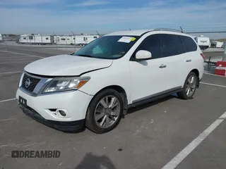 2013 Nissan Pathfinder SV with VIN 5N1AR2MM7DC673256, listed as a IAAI auction lot 41823521 with 183,198 mi miles. Bid and sale history available at carsss.com. Image 2.