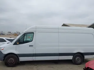 2021 Mercedes-Benz Sprinter Cargo with VIN W1W40CHY4MT054679, listed as a IAAI auction lot 42078941 with 148,214 mi miles. Bid and sale history available at carsss.com. Image 14.