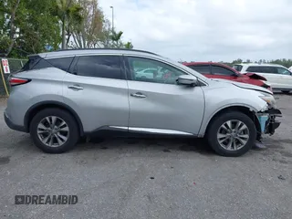 2018 Nissan Murano SL z VIN 5N1AZ2MG8JN124465, wystawiony jako IAAI lot #41633799 z przebiegiem 70 691 mil mil oraz . Historia ofert i sprzedaży dostępna na DreamBid. Obrazek 14.