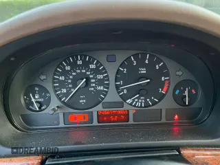 1998 BMW 5 Series 528iA with VIN WBADD6320WBW46302, listed as a Copart auction lot 45062025 with 42,667 mi miles and Salvage Title. Bid and sale history available at carsss.com. Image 8.