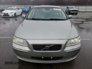 2008 Volvo S60 2.5T with VIN YV1RH592282685100, listed as a Copart auction lot 82473974 with 75,079 mi miles and Clean Title. Bid and sale history available at carsss.com. Image 5.