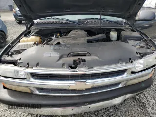 2005 Chevrolet Suburban LS with VIN 3GNFK16ZX5G205898, listed as a Copart auction lot 68094894 with 234,919 mi miles and Salvage Title. Bid and sale history available at carsss.com. Image 12.