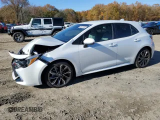 2022 Toyota Corolla Hatchback XSE with VIN JTNC4MBE0N3186223, listed as a Copart auction lot 83824454 with 35,585 mi miles and Salvage Title. Bid and sale history available at carsss.com. Image 1.