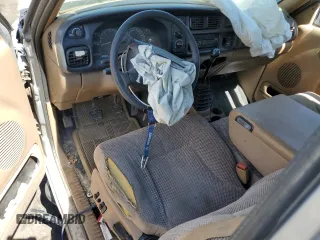 1998 Dodge 2500 with VIN 1B7KF23Z7WJ138053, listed as a Copart auction lot 68652624 with Not Provided miles and Salvage Title. Bid and sale history available at DreamBid. Image 8.