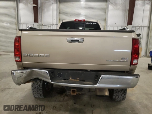 2004 Dodge 3500 SLT z VIN 3D7LU38C94G269705, wystawiony jako Copart lot #73404074 z przebiegiem 177 657 mil mil oraz Szkoda całkowita • Salvage title. Historia ofert i sprzedaży dostępna na DreamBid. Obrazek 6.