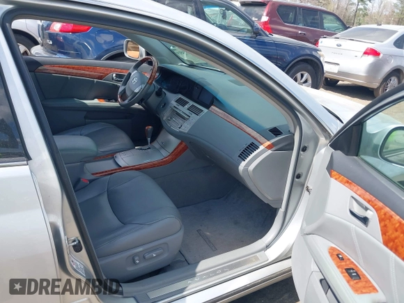 2005 Toyota Avalon XL with VIN 4T1BK36BX5U051434, listed as a IAAI auction lot 41914519 with 300,232 mi miles and . Bid and sale history available at DreamBid. Image 5.