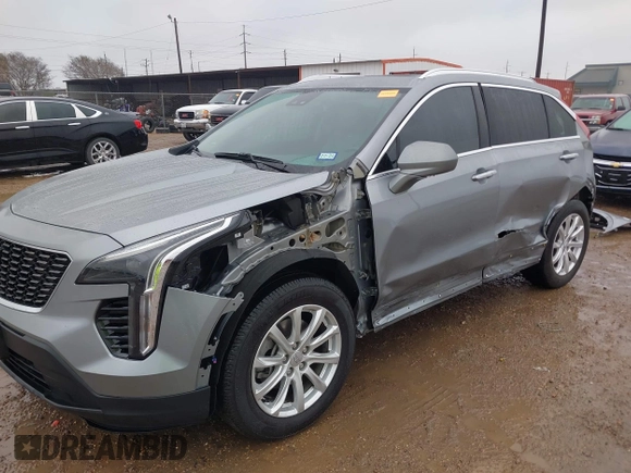 2023 Cadillac XT4 FWD Luxury with VIN 1GYAZAR49PF170591, listed as a IAAI auction lot 41283893 with 33,661 mi miles and . Bid and sale history available at carsss.com. Image 6.