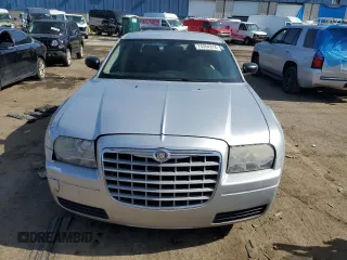 2005 Chrysler 300 with VIN 2C3JA43R15H171138, listed as a Copart auction lot 74354314 with 164,862 mi miles and Clean Title. Bid and sale history available at carsss.com. Image 5.