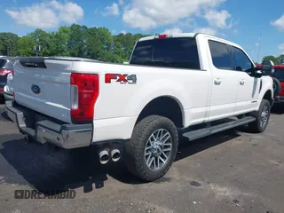 2018 Ford F-250 XL with VIN 1FT7W2BT2JEC86051, listed as a IAAI auction lot 42326692 with 125,515 mi miles and . Bid and sale history available at DreamBid. Image 4.