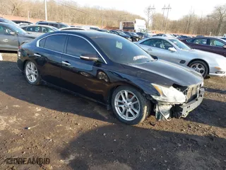 2011 Nissan Maxima 3.5 SV with VIN 1N4AA5AP1BC800498, listed as a IAAI auction lot 41485132 with 190,884 mi miles. Bid and sale history available at carsss.com. Image 1.