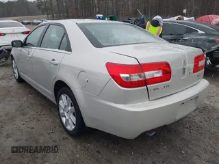 2007 Lincoln MKZ with VIN 3LNHM26T37R631061, listed as a IAAI auction lot 41592606 with 111,176 mi miles. Bid and sale history available at carsss.com. Image 3.