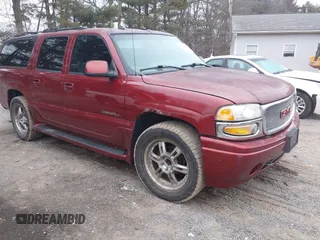 2003 GMC Yukon XL Denali with VIN 1GKFK66U43J326436, listed as a IAAI auction lot 41559845 with 212,457 mi miles. Bid and sale history available at carsss.com. Image 1.