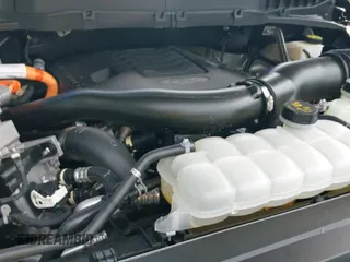 2023 Ford F-150 XL z VIN 1FTFW1EDXPFA12657, wystawiony jako IAAI lot #43003640 z przebiegiem 32 683 mil mil oraz . Historia ofert i sprzedaży dostępna na DreamBid. Obrazek 19.