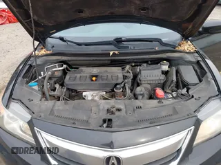 2013 Acura ILX with VIN 19VDE1F33DE003359, listed as a IAAI auction lot 41628219 with 167,171 mi miles. Bid and sale history available at carsss.com. Image 8.