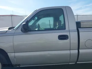 2006 Chevrolet Silverado 1500 Work Truck with VIN 3GCEC14X96G157606, listed as a IAAI auction lot 41608801 with 226,617 mi miles. Bid and sale history available at carsss.com. Image 14.