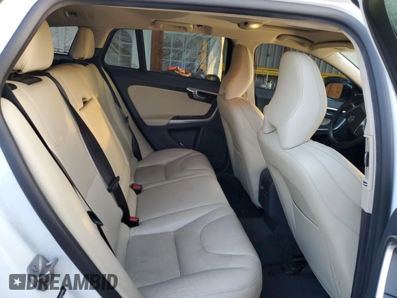 2015 Volvo V60 Cross Country T5 with VIN YV4612HK1F1001957, listed as a Copart auction lot 51150465 with 121,642 mi miles and Salvage Title. Bid and sale history available at carsss.com. Image 10.