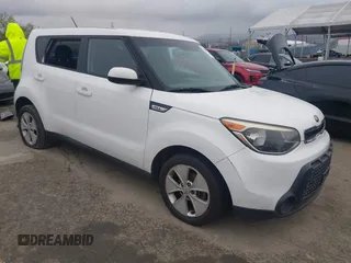 2015 Kia Soul with VIN KNDJN2A26F7207896, listed as a IAAI auction lot 41806999 with 122,235 mi miles. Bid and sale history available at carsss.com. Image 1.